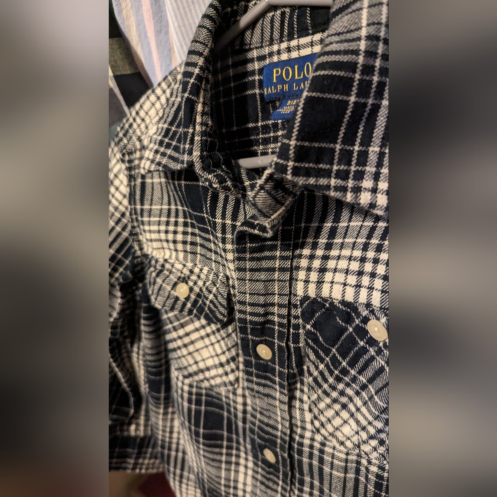 Polo by Ralph Lauren Button down - Picture 2 of 5